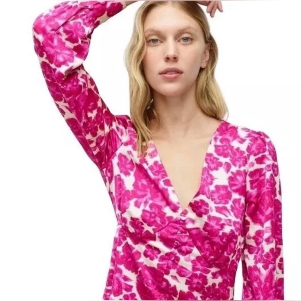 J Crew Deep V Neck Button Front Blouse Sz 2